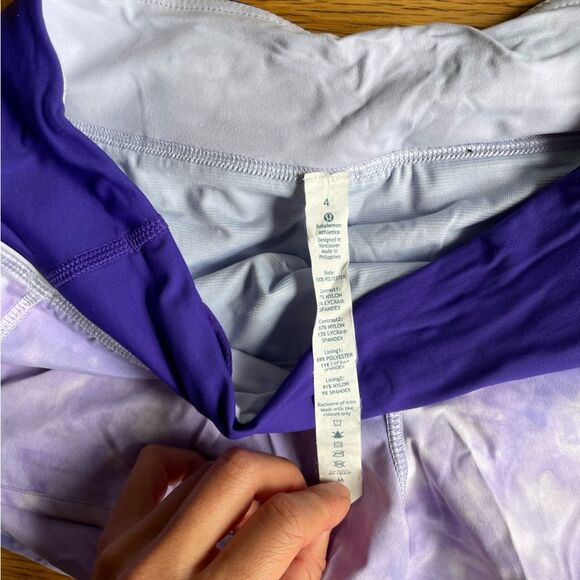 Lululemon Speed Shorts, Spray Dye Cool Breeze Bruised Berry, Size 4, EUC RARE - Picture 3 of 5